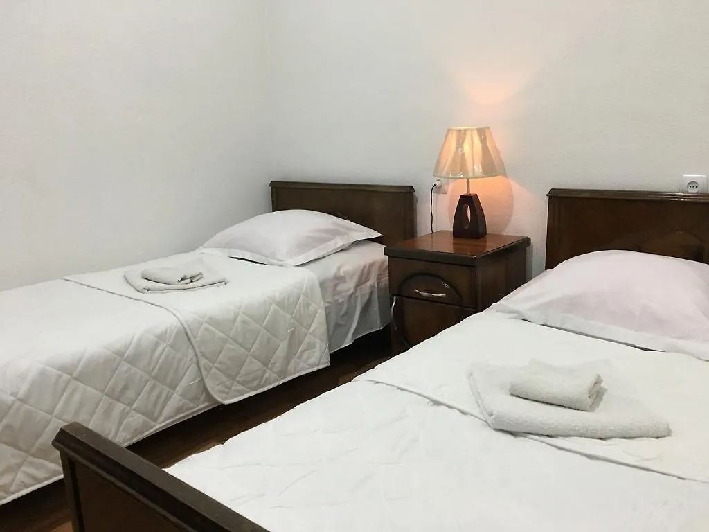 Kipiani Guest House Tbilisi 2*,
