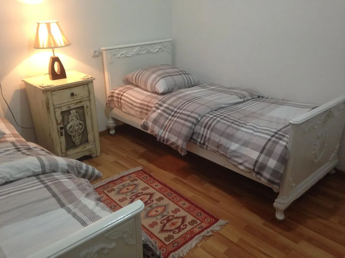 Kipiani Guest House Tbilisi 2*,